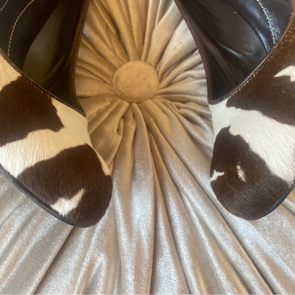 BCBGMaxAzria Super Trendy Cow print pumps size 8.5 - Picture 5 of 8